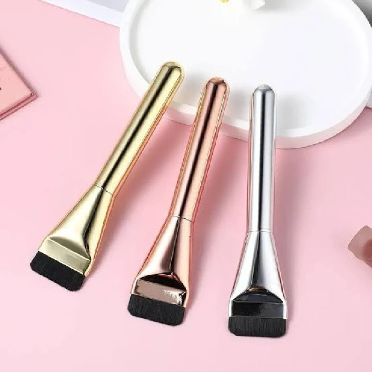 براش کرم پودر تیک تاکی