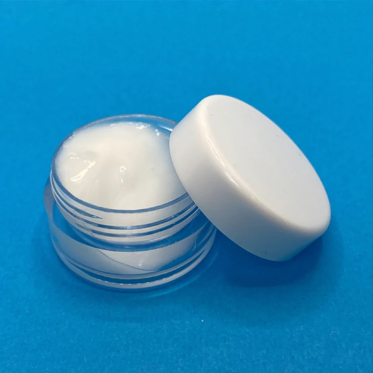 محفظه نگهداری کرم با ظرفیت ۱۰ گرم (ظرف کرم)