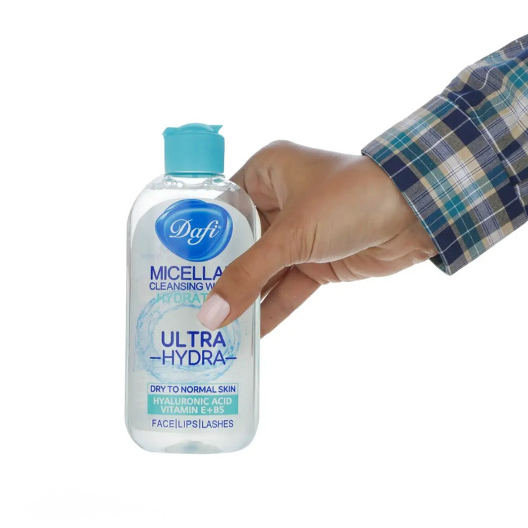 آرایش پاک کن دافی