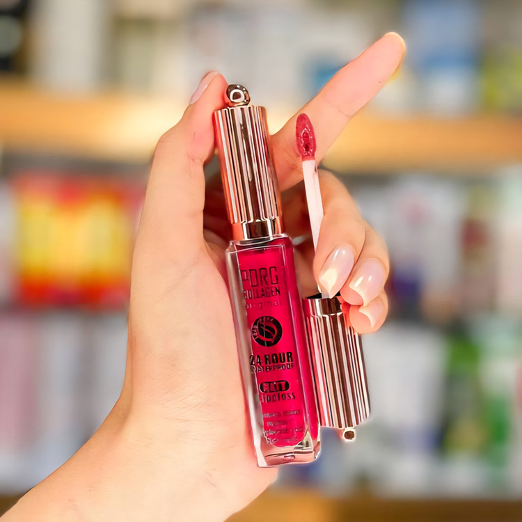 رژ لب ۲۴ ساعته